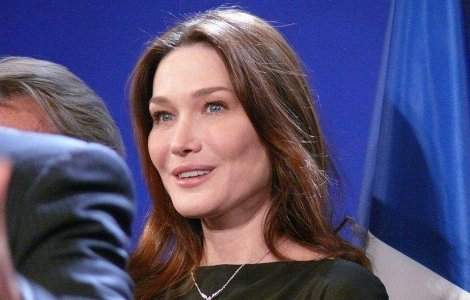 Carla Bruni a pozat pentru revista Vogue: Cum arata la 45 de ani?