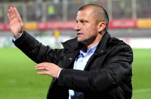Dorinel Munteanu nu este de acord cu delegarea arbitrilor straini in Romania