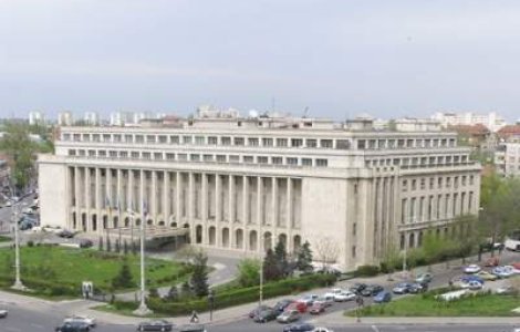 Guvernul a modificat legislatia achizitiilor publice