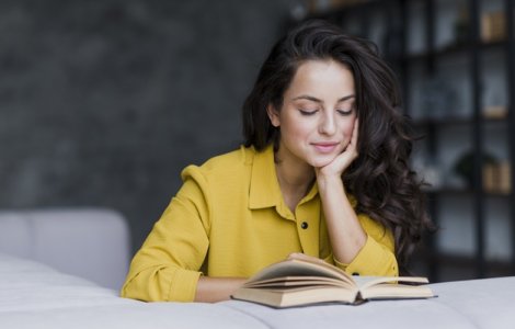 5 motive pentru care merita sa citesti cartile in ori