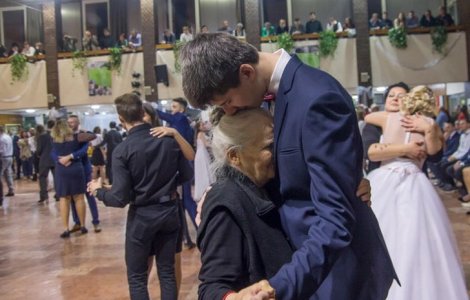  Top  Aceste peroane au reusit sa fotografieze momentele fericite din viata