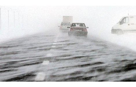 Viscolul a facut ravagii in Bucuresti - 19 interventii au fost inregis