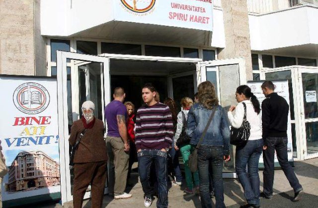 Universitatea &#39;Spiru Haret&#39; risca sa fie scoasa definitiv in afara legii