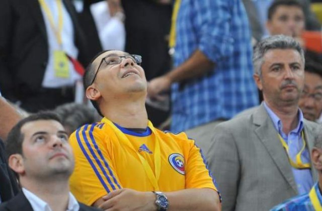 Victor Ponta, dupa ce a marcat 4 goluri in meciul "Politicieni" vs. "Artisti": M-au lasat, dar n-a fost blat!