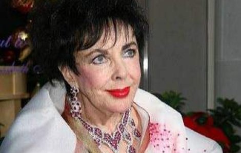 Elizabeth Taylor s-a internat in spital, pentru a-si reveni dupa moartea lui Michael Jackson