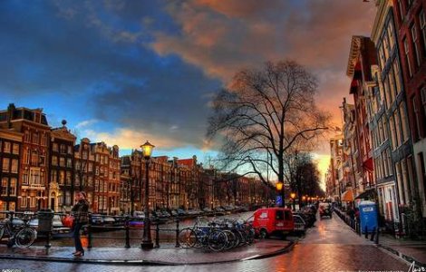 De la orasul Cartierului rosu la Amsterdamul inteligent