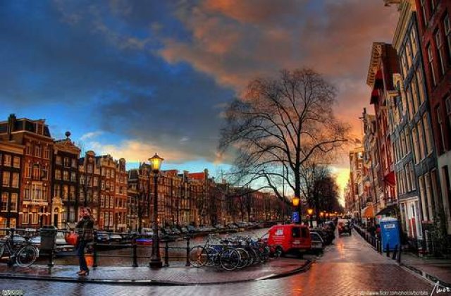 De la orasul Cartierului rosu la Amsterdamul inteligent