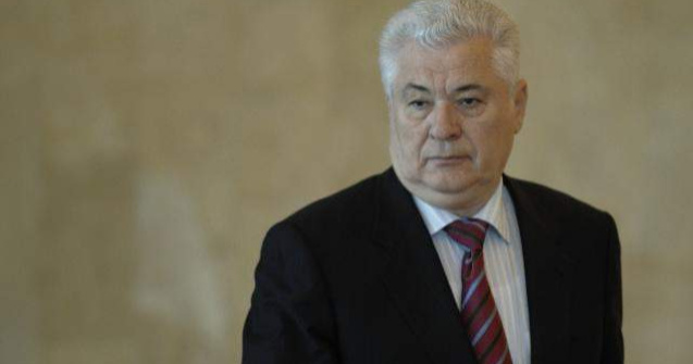 Voronin il ataca discret pe Basescu