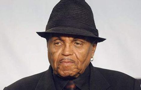 Tatal lui Michael Jackson, Joe Jackson, a suferit un atac cerebral