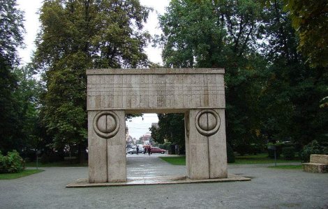 Poarta Sarutului va fi RESTAURATA in 2013