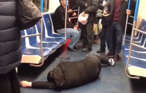 Un tanar risca cinci ani de inchisoare, dupa ce a facut o farsa in met