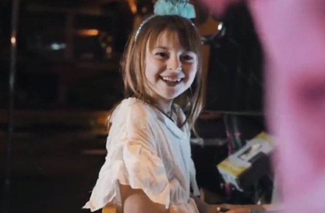 O fetita de noua ani ar putea fi cel mai tanar artist tatuator din lume / VIDEO