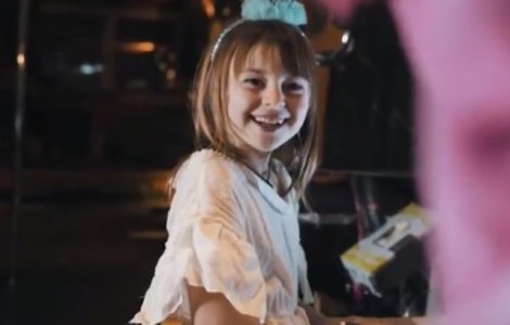 O fetita de noua ani ar putea fi cel mai tanar artist tatuator din lume / VIDEO