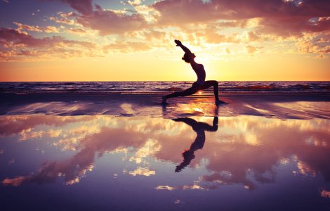  Top  Iti vor calma durerile de spate: 7 pozitii simple de yoga, cu efect im