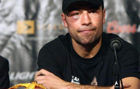 Bute boxeaza din nou cu Andrade