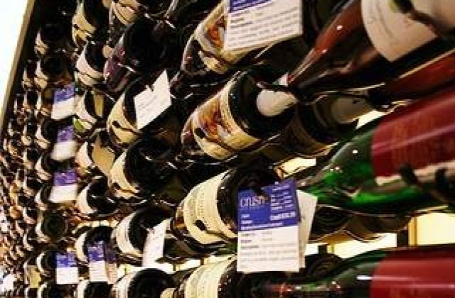 Eurostat: Romania, tara tigarilor si bauturilor ieftine