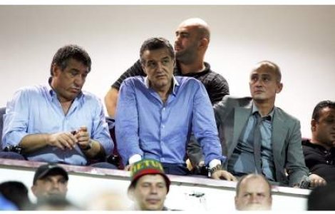 Gigi Becali: "Sa nu ne imbatam cu apa rece, am intalnit o echipa de doi lei"