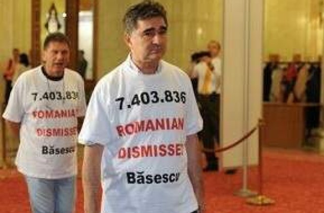 Ghise il da in judecata pe Basescu pentru ca a fost scos de SPP de la receptie
