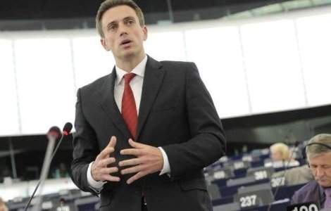 USL: Cerem presedintelui nimanui sa dea o adresa e-mail pentru a-l puncta zilnic