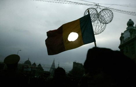 The Observer: Revolutia din &#39;89, cea mai misterioasa cadere de regim de dupa Razboiul Rece