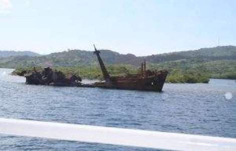 Naufragiu pe lacul Titicaca din Bolivia: Cel putin 11 morti