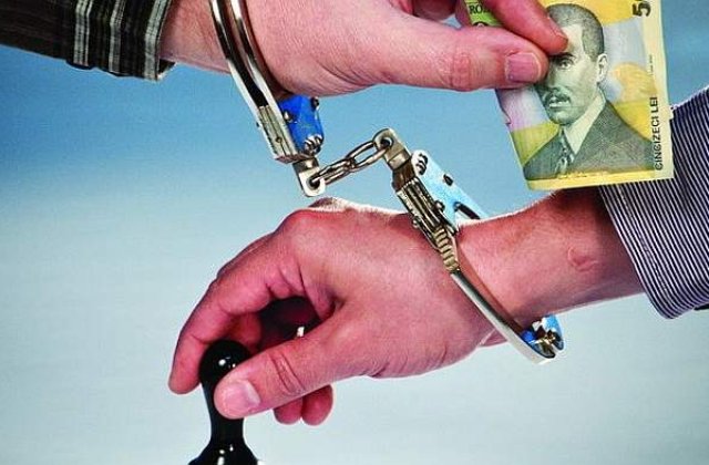 Mita electorala: Pungi cu jucarii impartite copiilor din partea USL