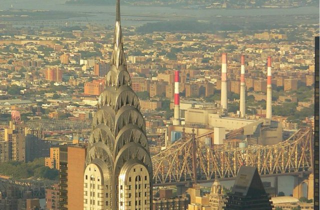 The Naked Cowboy candideaza la primaria New York-ului