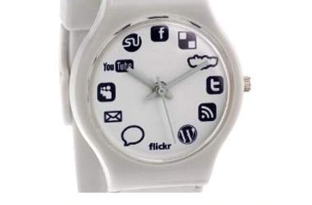 A aparut ceasul Facebook & co.