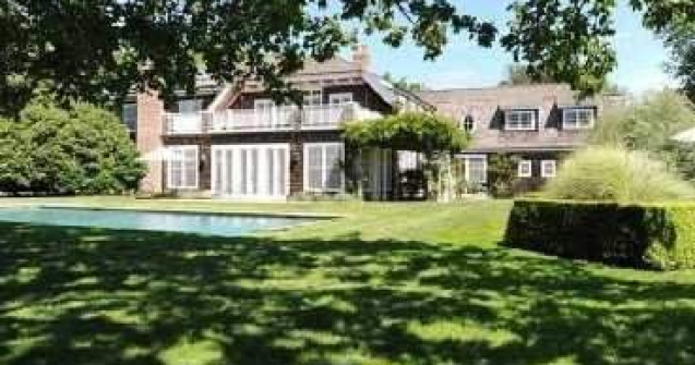 Seful Goldman Sachs si-a luat casa de weekend de 32,5 milioane de dolari in Hamptons