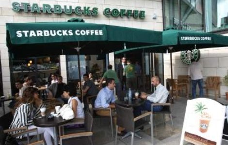 Starbucks, din nou pe profit