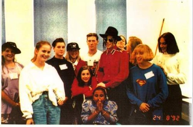 Michael Jackson urma sa regizeze un film despre copiii din orfelinate