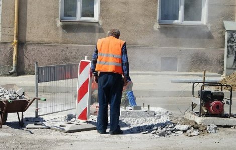 Primaria Capitalei incepe lucrarile de reabilitare a strazilor cu traf