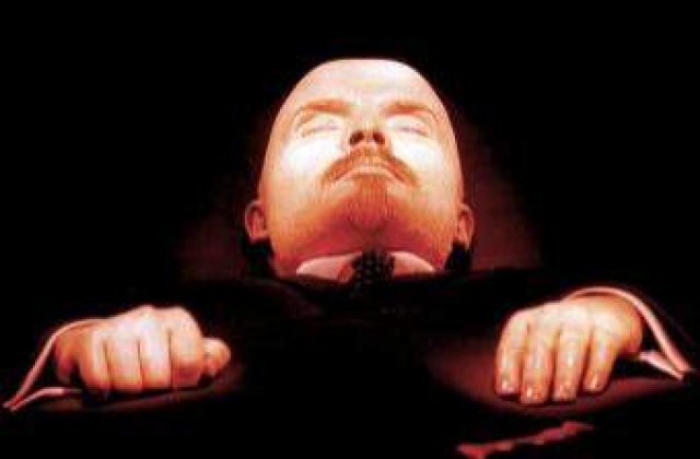 Putin compara corpul lui Lenin cu relicvele unor sfinti
