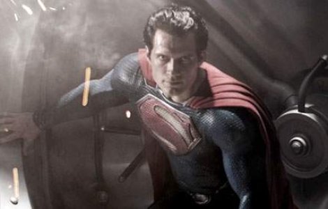  Video  Vezi trailerul complet pentru "Man of Steel"