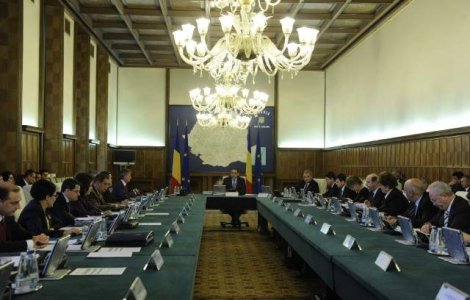 Senatul adopta abilitarea Guvernului de a emite ordonante