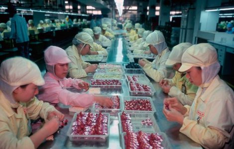  Top  "Atelierul" lui Mos Craciun: O calatorie terifianta in fabricile de jucarii din China