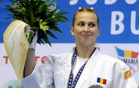 Romania mai pierde o stea: Alina Dumitru a anuntat ca sa retrage