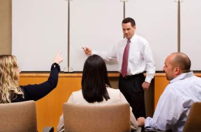 Sfaturi de criza pentru liderii disperati