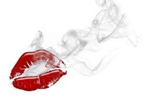 UE: De la 1 ianuarie 2013 se interzice fumatul in spatiile inchise folosite la comun