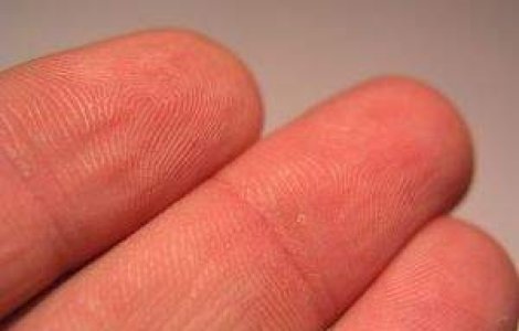 Uitati de pasaportul biometric! De anul viitor vom avea buletine biometrice