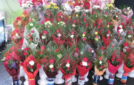 Cosmarul florareselor: politia a confiscat 22.000 de flori inainte de 8 martie