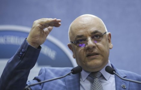 Coronavirus: Evenimentele mari, interzise. Raed Arafat face precizari