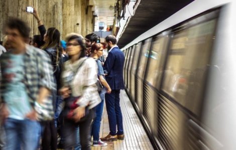 Coronavirus: Metrorex face precizari despre aglomeratia de la metrou