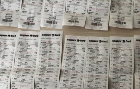 Socant. Si-a omorat copilul de 6 ani pentru ca i-a aruncat biletul la pariuri