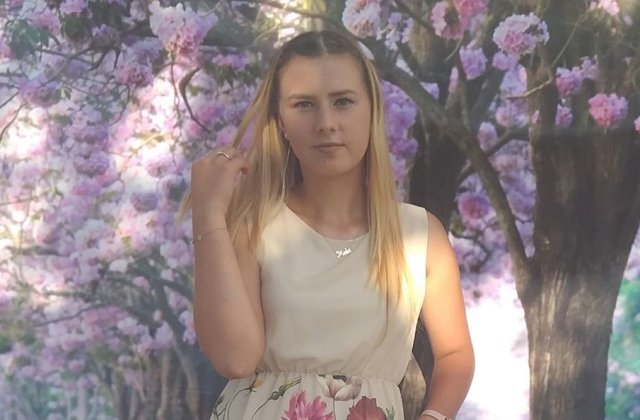 Adolescenta de 19 ani, gasita moarta dupa ce a baut un energizant