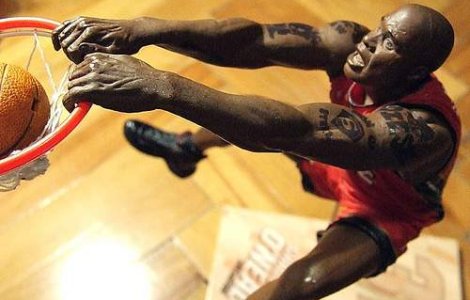 Shaquille O&#39;Neal il provoaca pe David Beckham la o partida de...fotbal