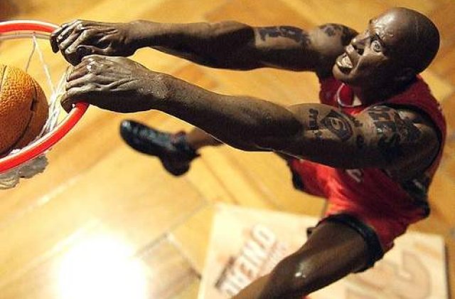 Shaquille O&#39;Neal il provoaca pe David Beckham la o partida de...fotbal