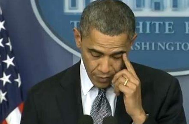 Obama plange pentru victimele atacului din Connecticut: "Inimile noastre sunt frante astazi!"