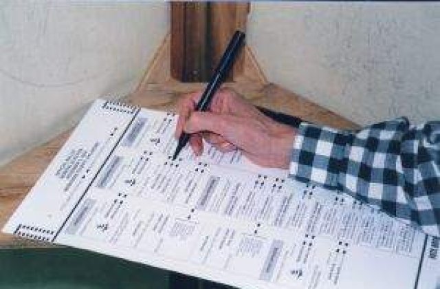 Egiptenii voteaza un proiect de Constitutie, in cadrul unui referendum