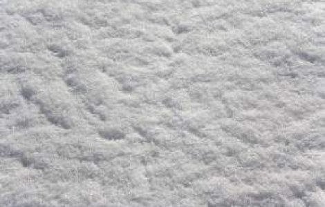 Peste 25 de masini, blocate pe drumul national Iasi - Vaslui din cauza ninsorilor